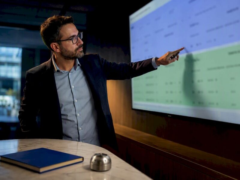 Analyst reviewing separated Google Ads campaigns