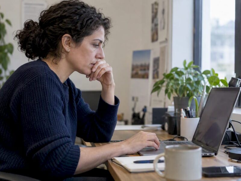 Analyst reviewing customer cohorts for ad targeting